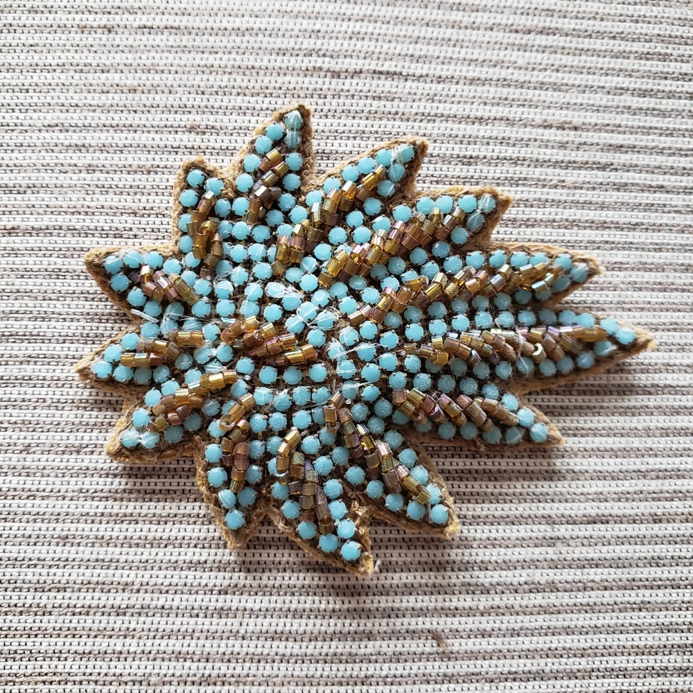 Anthro Beaded Hair Clip - Picture 2 of 4